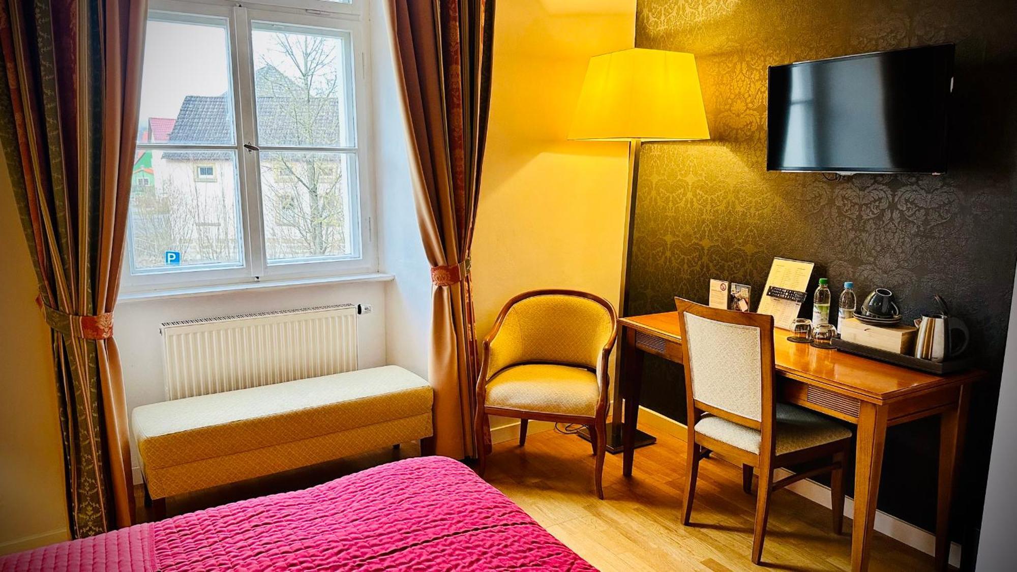 Schloss Burgellern Hotel 4*
